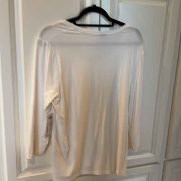 Chico’s white scoop neck top - Picture 4 of 4